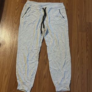 Calvin Klein Women’s Light‎ Gray Joggers Sweatpants Size M Sporty Cozy Lounge